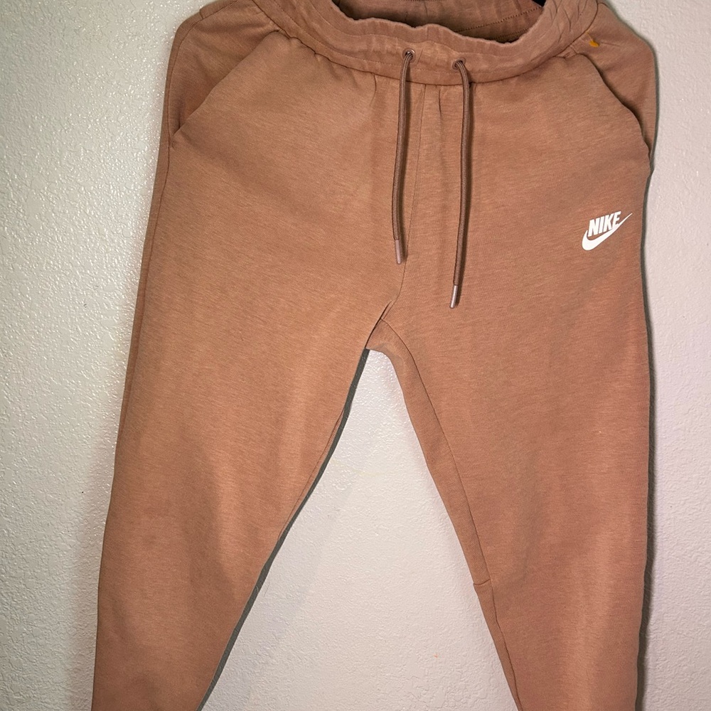 Nike Kids Tan-Brown Jogger Sweatpants with White Swoosh